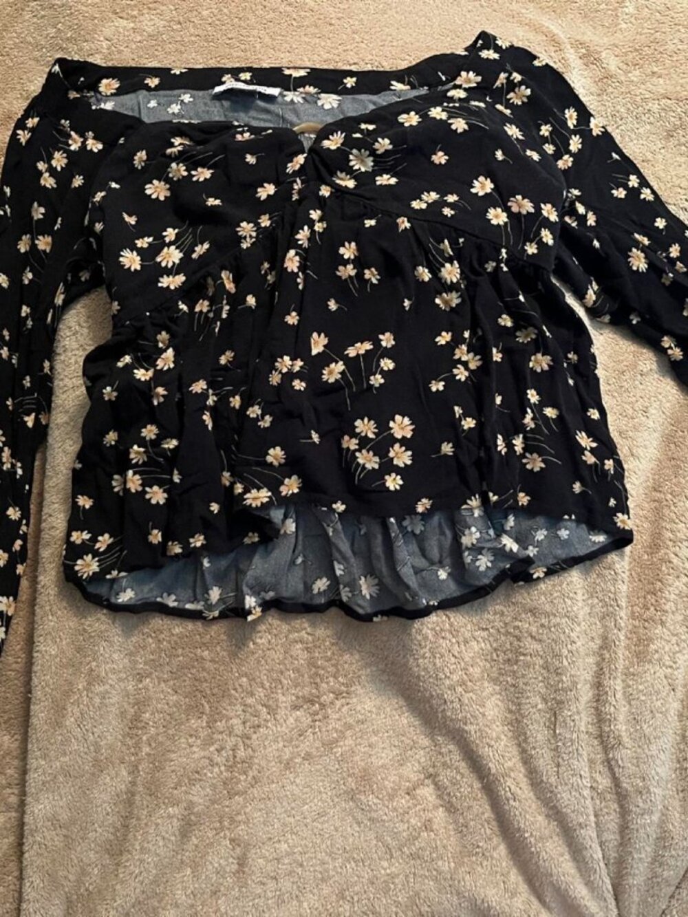 American Eagle Daisy Blouse